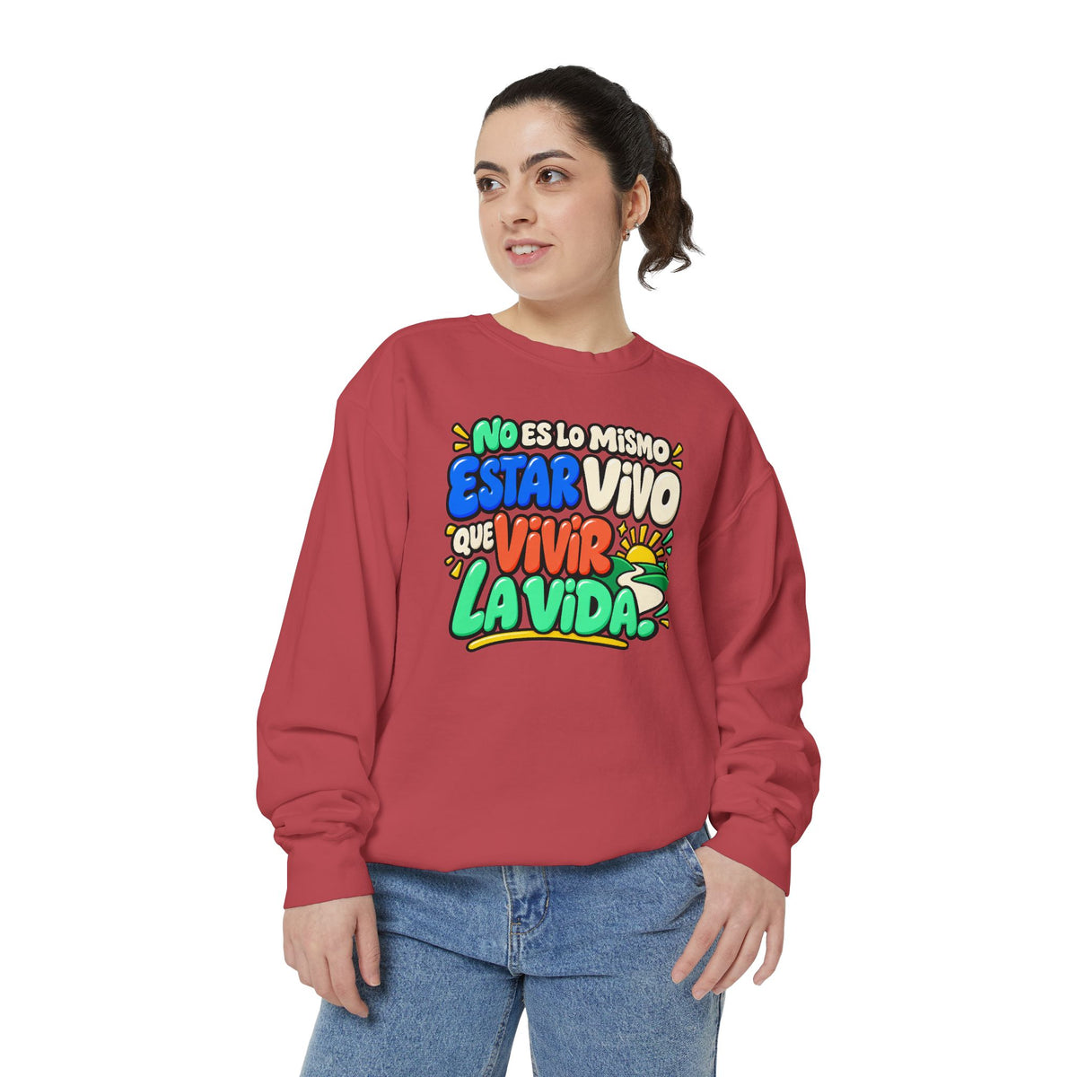 No Es Lo Mismo Estar Vivo Que Vivir la Vida Sweatshirt | Spanish Inspirational Crewneck 🌅✨
